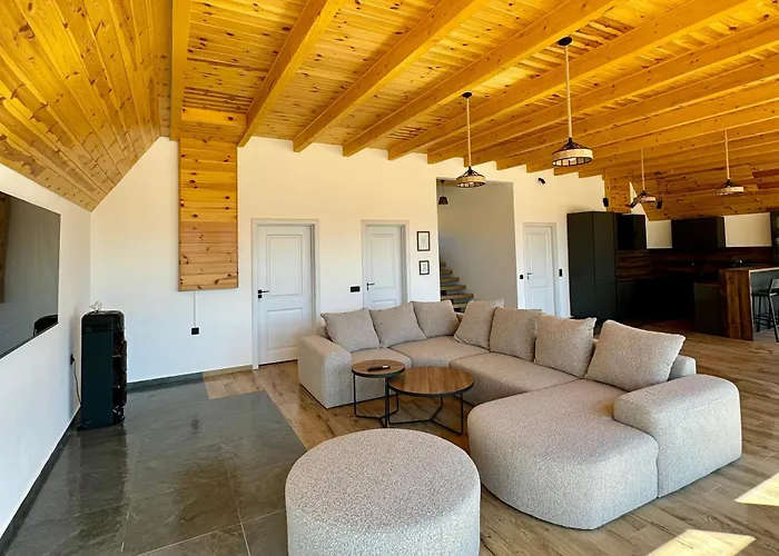 A-Frame Belvedere Colibita