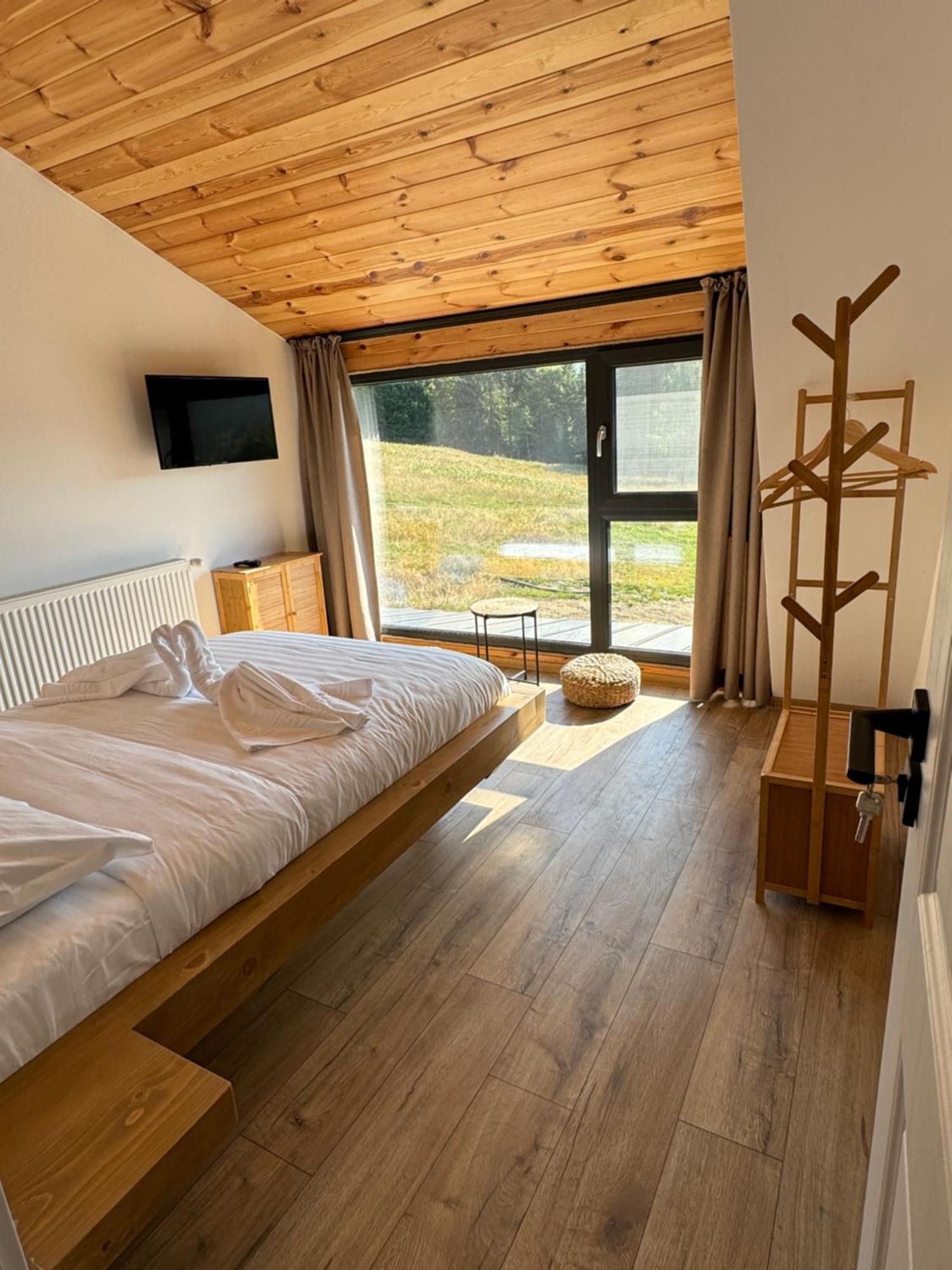 A-frame Belvedere Lodge Colibita