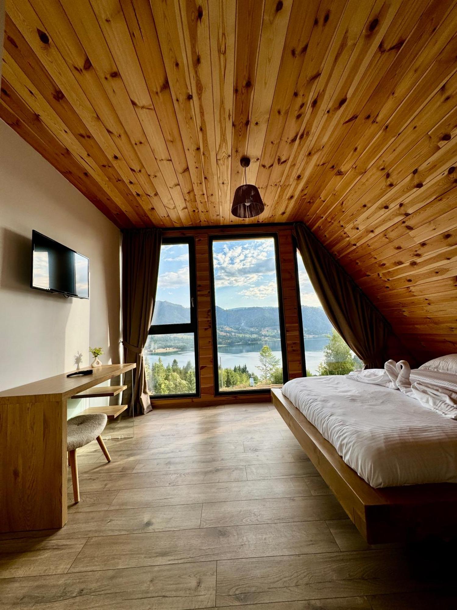 A-frame Belvedere Lodge