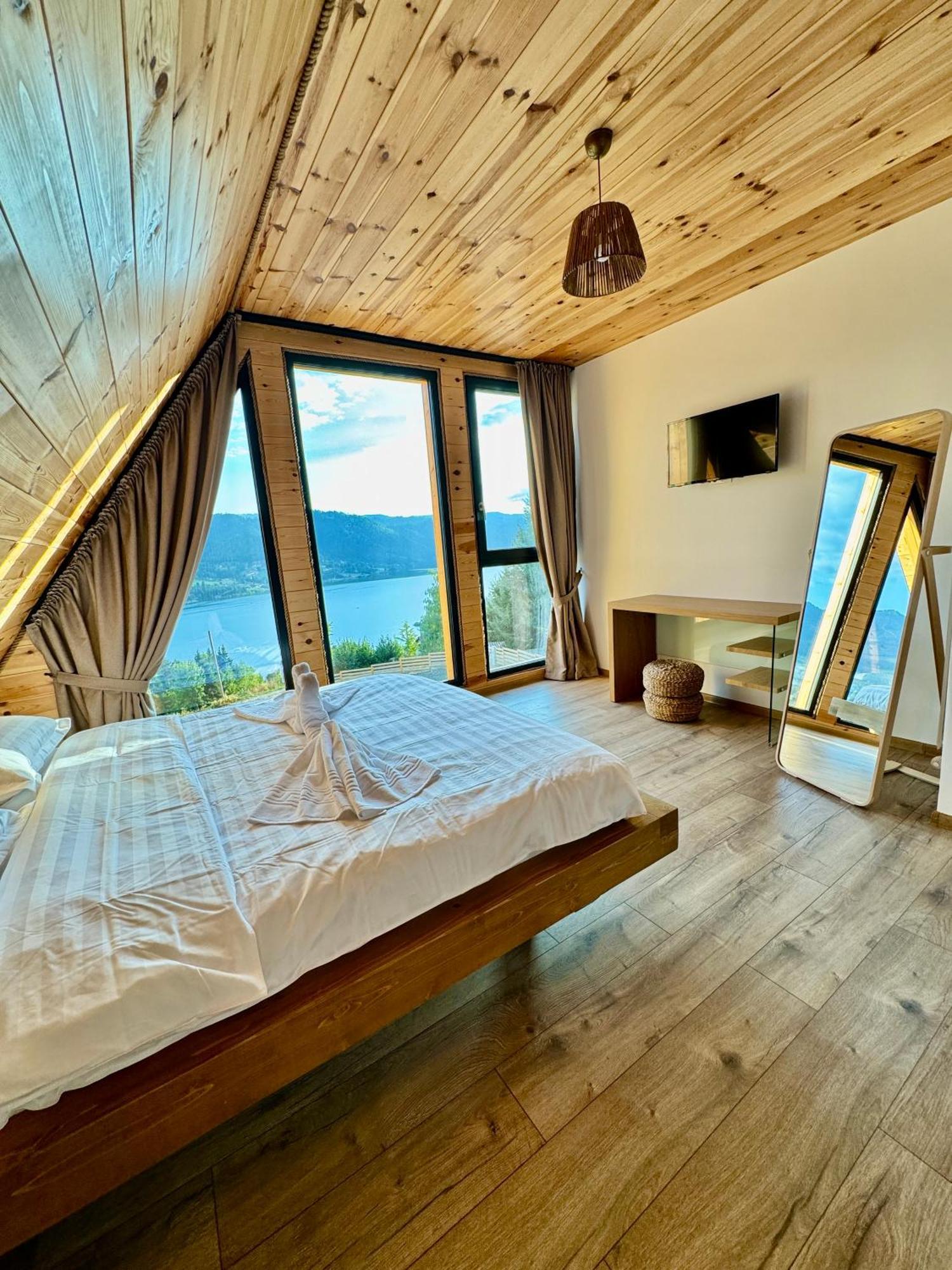 Lodge A-frame Belvedere